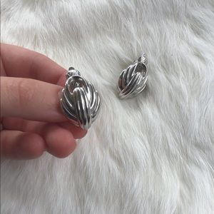 ✨vintage Sliver Clip on earrings trifari